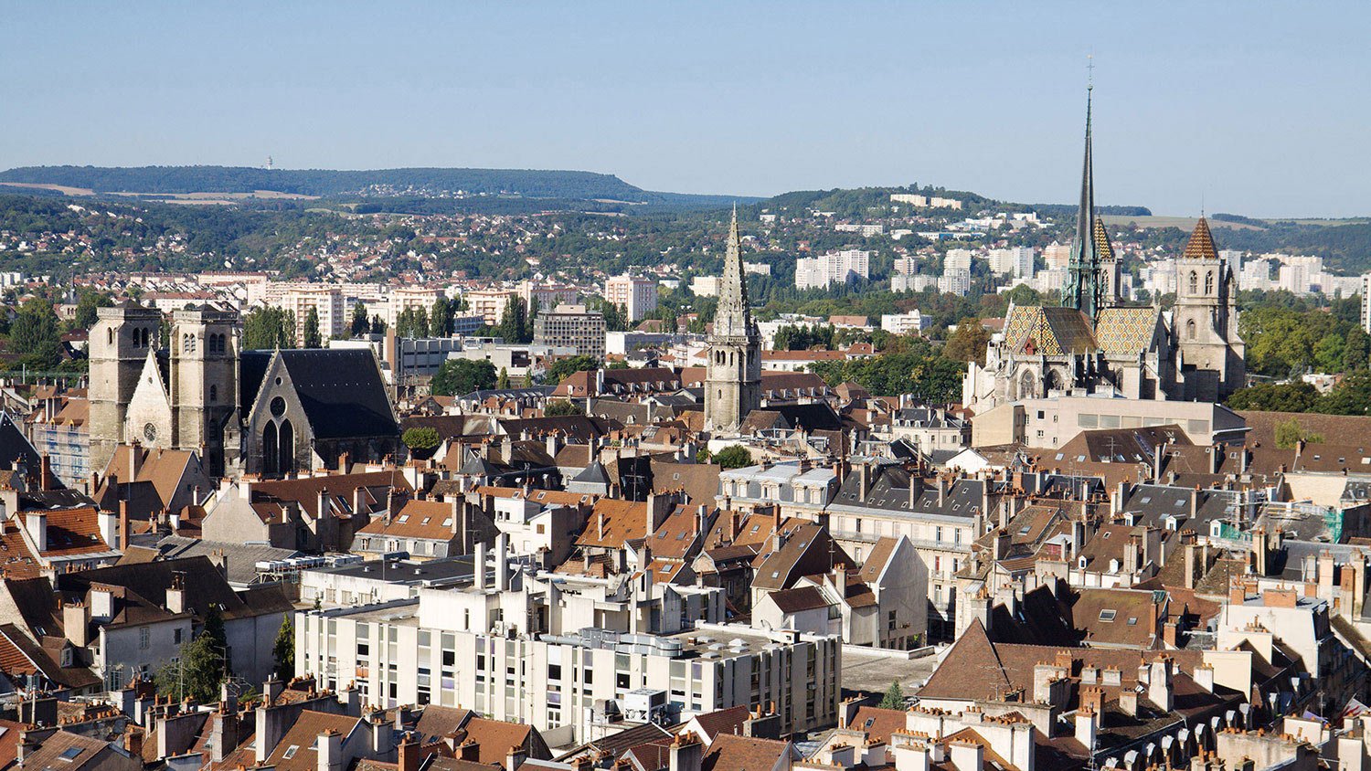 Dijon metropole attribue au groupement bouygues energies services et citelum groupe edf avec suez et capgemini le contrat pour la gestion connectee de lespace public